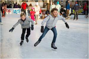 ice-skating-235547_1280